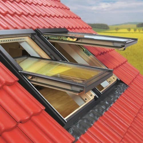 Купить Окно Fakro FPP-V U3 preSelekt мансардное, ручка снизу 1140х1180 мм по низкой цене