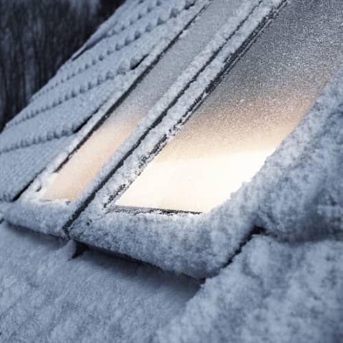 Купить Окно Velux Optima Комфорт GLR 3073IS (MR06) мансардное, ручка сверху 780х1180 мм по низкой цене