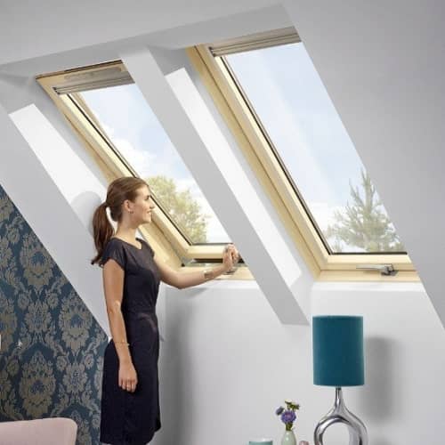 Купить Окно Velux Optima Комфорт GLR 3073BIS (CR02) мансардное, ручка снизу 550х780 мм по низкой цене