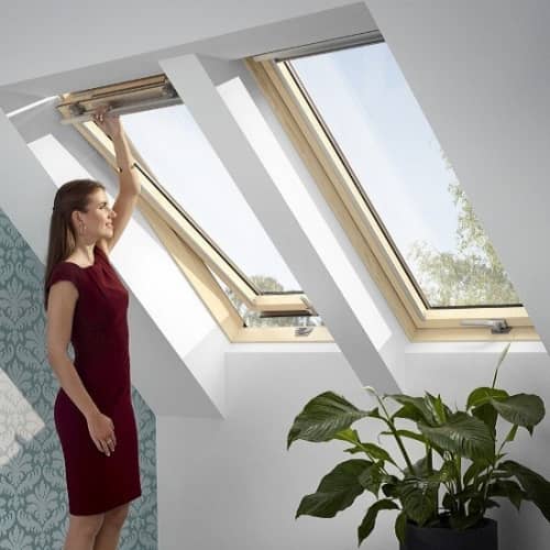 Купить Окно Velux Optima Комфорт GLR 3073BTIS (MR06) мансардное две ручки 780х1180 мм по низкой цене