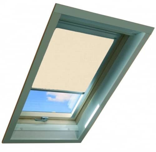 Купить Рулонная штора Fakro ARP кремовая с боковыми направляющими 78х98 см по низкой цене