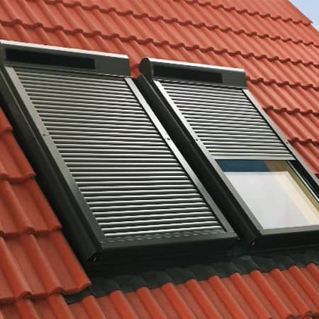 Купить Рольставни Fakro ARZ-H ручные 940х1180 мм по низкой цене