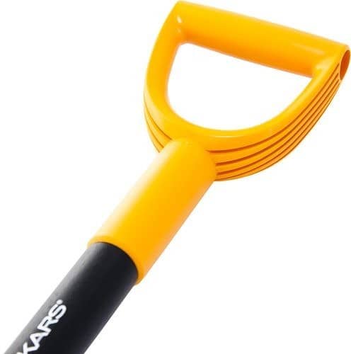 Купить Лопата Fiskars 142610 снеговая с черенком по низкой цене