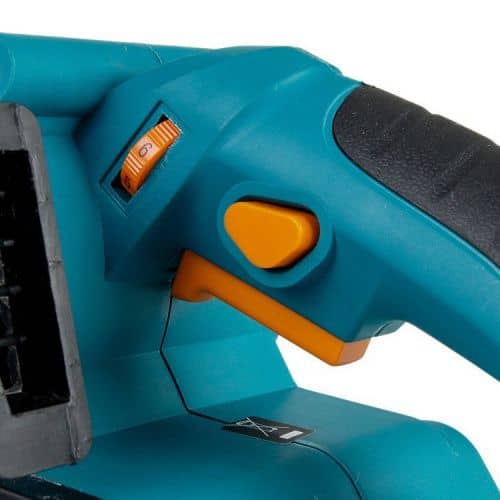 Купить Шлифовальная машина Bort BBS-801N ленточная по низкой цене