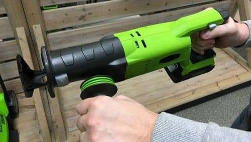 Купить Пила Greenworks G24RS сабельная аккумуляторная, без аккумулятора и зарядного устройства по низкой цене