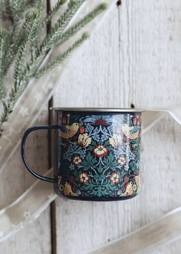 Купить Кружка эмалированная «Земляничная» Strawberry Thief by William Morris Briers по низкой цене
