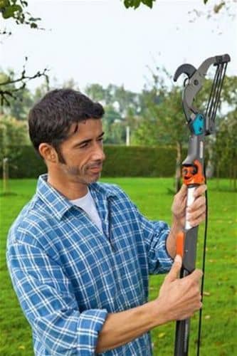 Купить Ручка Gardena 3721 телескопическая 210-390 см по низкой цене