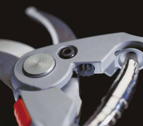 Купить Секатор Gardena BP 50 Premium 08702 по низкой цене