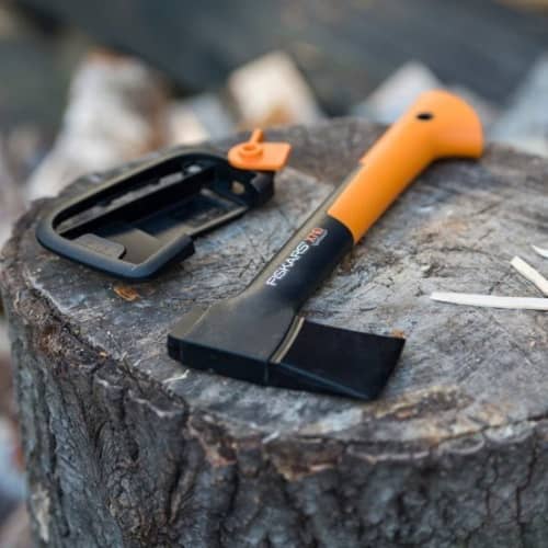 Купить Топор Fiskars 129048 универсальный X7 с точилкой по низкой цене