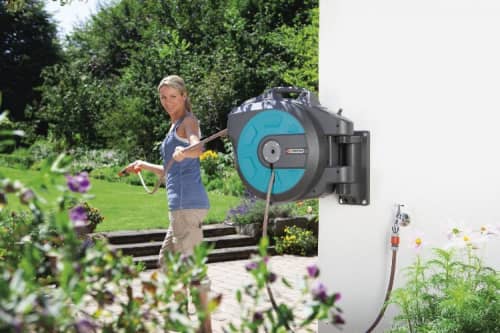 Купить Катушка Gardena для шлангов настенная автоматическая 25 с комплектом 08023-20.000.00 по низкой цене