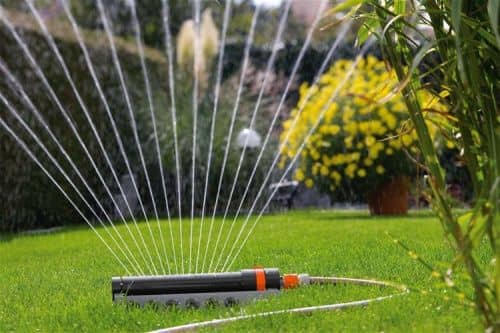 Купить Дождеватель Gardena Aquazoom 250/1 1971 по низкой цене