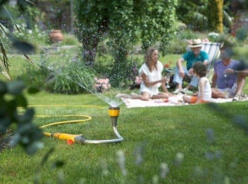 Купить Пистолет-распылитель Hozelock 2683 Flexi Spray на гибкой штанге по низкой цене