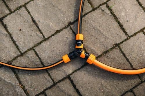 Купить Коннектор Fiskars 1020450 для шланга 1/2-5/8 дюйма с автостопом по низкой цене