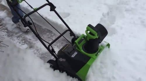 Купить Снегоуборщик Greenworks GD40SB аккумуляторный без аккумулятора по низкой цене