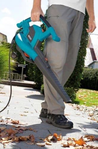 Купить Воздуходувка-пылесос Gardena ErgoJet 3000 09332 электрический по низкой цене