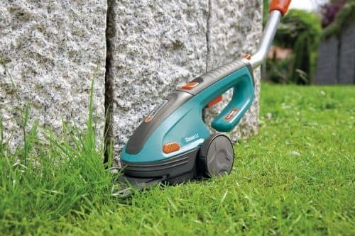 Купить Ножницы Gardena ClassicCut 08890 аккумуляторные с телескопической рукояткой по низкой цене