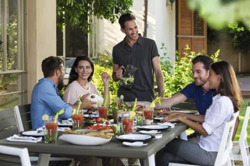 Купить Стол Keter Harmony Extendable пластиковый раздвижной белый - капучино-коричневый по низкой цене