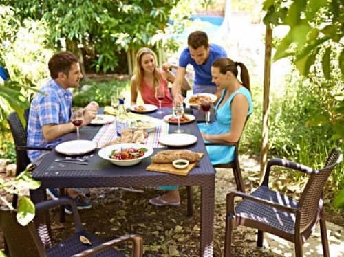 Купить Стол Keter Melody пластиковый коричневый по низкой цене