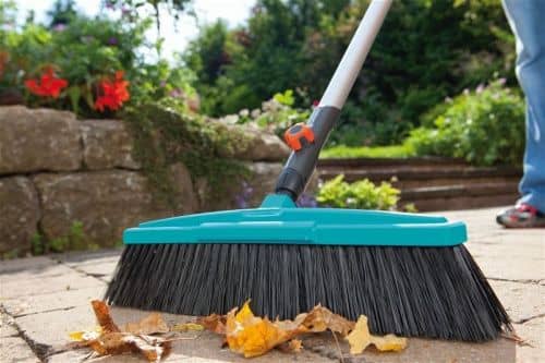 Купить Щетка Gardena для дорожек 03622-20.000.00 по низкой цене