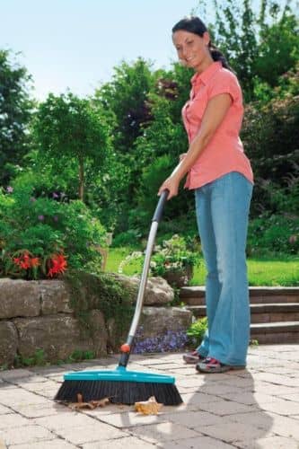 Купить Щетка Gardena для дорожек 03622-20.000.00 по низкой цене