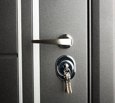 Купить Дверь Промет С4 Гранит входная металлическая левая снаружи металл Черный муар внутри МДФ Бодега рубин 2066х880 мм по низкой цене