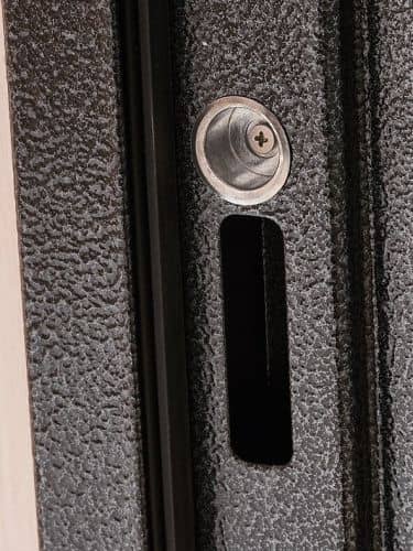 Купить Дверь Меги 573 входная металлическая левая снаружи металл Серебро на черном внутри МДФ 0543 С Беленый дуб 2050х870 мм по низкой цене