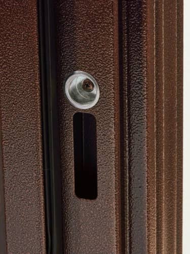 Купить Дверь Меги 541 входная металлическая левая снаружи металл Медный антик внутри МДФ Беленый дуб 2050х970 мм по низкой цене