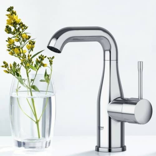 Купить Смеситель Grohe Essence+ 23480001 для раковины с цепочкой по низкой цене