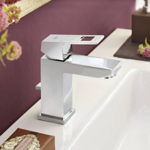 Купить Смеситель Grohe Eurocube 23127000 для раковины по низкой цене