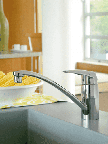 Купить Смеситель Grohe Eurodisc 33770001 для кухни по низкой цене
