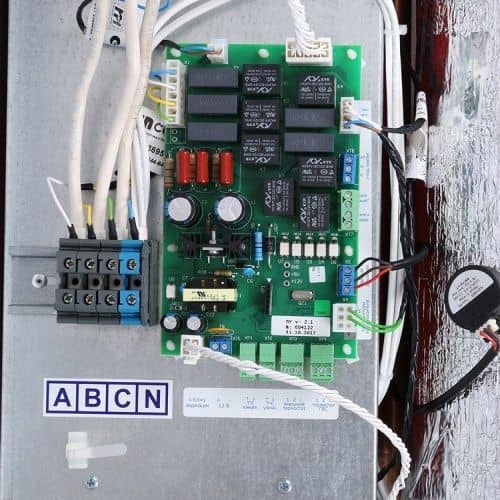 Купить Котел Stout SEB-0001-000024 электрический настенный 24 кВт по низкой цене