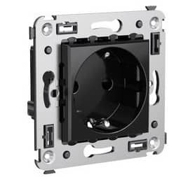 Купить Розетка DKC 4402003 Avanti 2P+E одноместная с заземлением и защитными шторками Черный квадрат по низкой цене