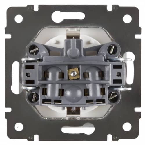 Купить Розетка Werkel WL01-SKGS-01-IP44 одноместная с заземлением и защитными шторками белый по низкой цене