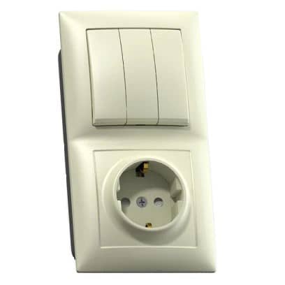 Купить Блок розетки с выключателем Кунцево-Электро Селена БКВР-416 трехклавишный Слоновая кость по низкой цене