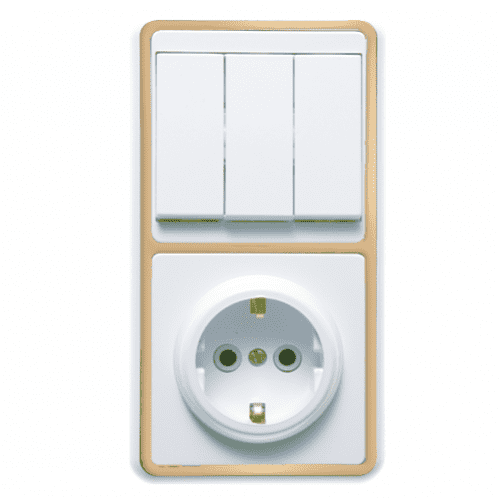 Купить Блок розетки с выключателем Кунцево-Электро Бэлла БКВР-033 трехклавишный белый с золотом по низкой цене
