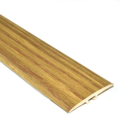 Деревянный, металлический, пластиковый напольный плинтус.