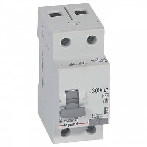 Купить Автоматический выключатель Legrand RX3 402033 2P AC 40А 300мА дифференциального тока по низкой цене