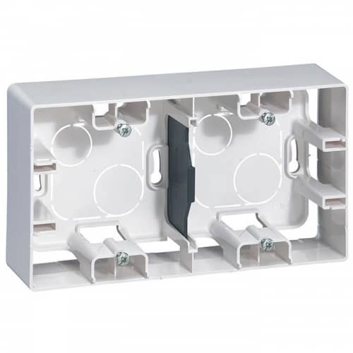 Купить Коробка Legrand Etika 672530 двухместная накладного монтажа белая по низкой цене