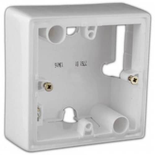 Купить Коробка Legrand Valena 776181 установочная одноместная белая по низкой цене