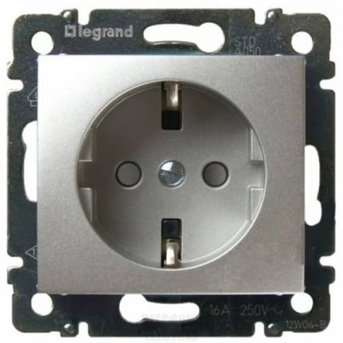 Купить Розетка Legrand Valena 770121 одноместная с заземлением и защитными шторками алюминий по низкой цене