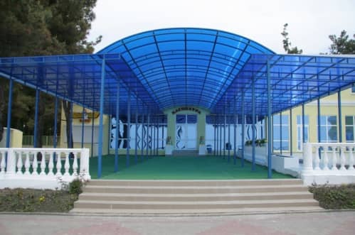 Купить Поликарбонат Wöggel сотовый синий 8 мм 2,1х12 м по низкой цене