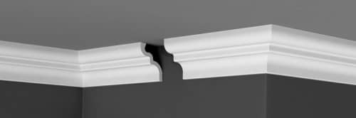 Потолочный плинтус из пенопласта, пвх, полиуретана, пенополистирола и дюрополимера.