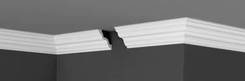 Потолочный плинтус из пенопласта, пвх, полиуретана, пенополистирола и дюрополимера.