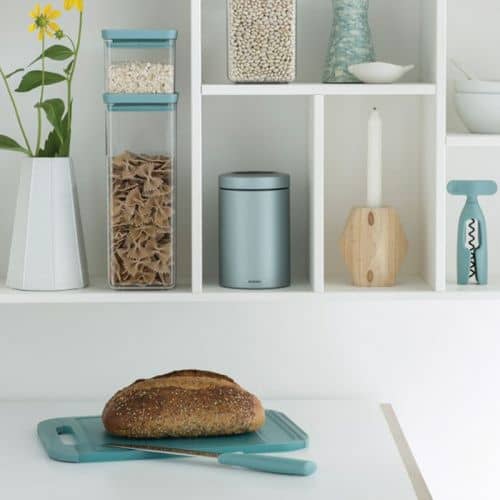 Купить Контейнер Brabantia пластиковый, прямоугольный, красный 1,6 л по низкой цене