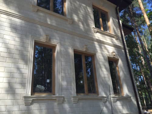 Купить Дагестанский камень Камень Юг каралапко белый 300х600х20 мм для наружной отделки дома по низкой цене