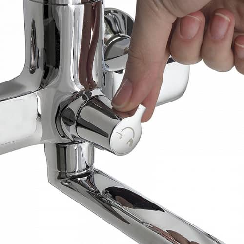 Купить Смеситель для ванны IDDIS Sena с длинным изливом по низкой цене