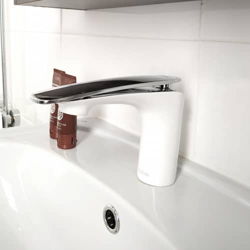 Купить Смеситель Raiber Dunis R1201 для раковины, однорычажный, хром белый по низкой цене