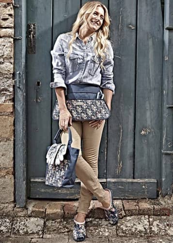 Купить Сумка для инструментов Flower Girl by Julie Dodsworth Briers по низкой цене