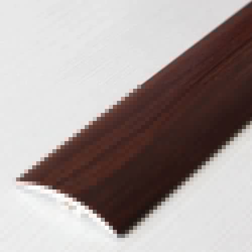 Деревянный, металлический, пластиковый напольный плинтус.