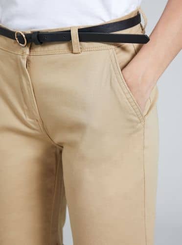 Купить Шорты-бермуды Piazza Italia эластичные, бежевые по низкой цене